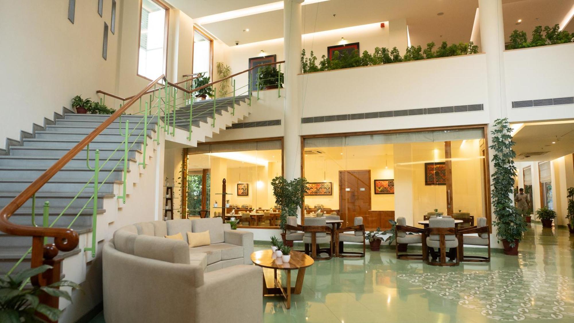 Готель Naad Wellness Соніпат Екстер'єр фото